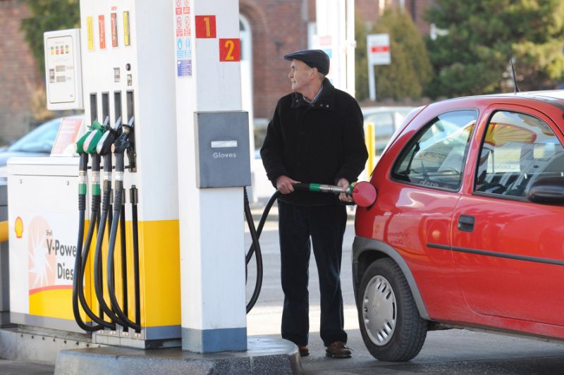 Один з головних питання, яке виникає при купівлі автомобіля, який мотор вибрати: дизель або бензин
