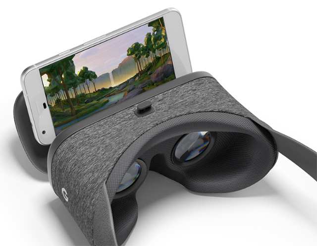 На мій погляд, саме Gear VR задає планку якості в верхньому ціновому сегменті для VR-окулярів