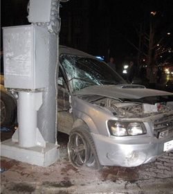 У минулі вихідні в Одесі 20-річний   син депутата Одеської облради на Бентлі   врізався в автомобіль Субару, за кермом якого перебувала 60-річна жінка