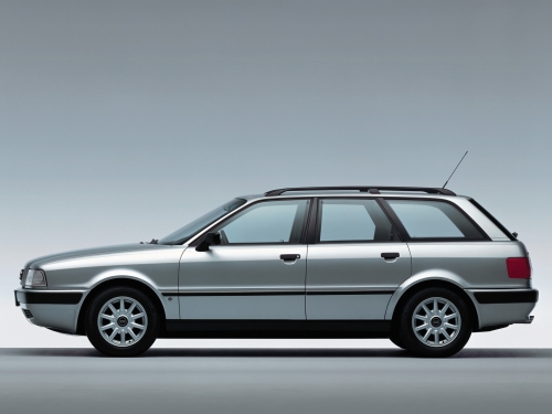 1995 Припинено виробництво 5-дверних універсалів Avant