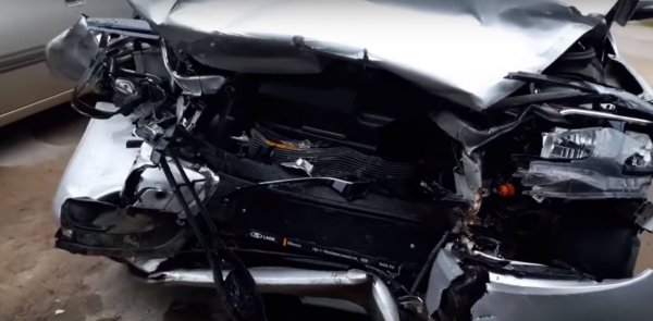 Власник російського автомобіля прокоментував подію і показав свою машину після ДТП