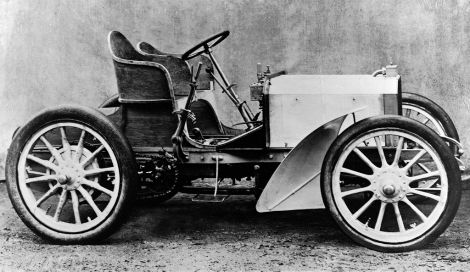 Перший Mercedes Даймлера - це початок епохи комфортних і швидких авто