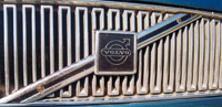 На сімейство Volvo 400 традиційно встановлювалися двигуни марки Renault ( сімейство В18)