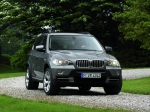 Друге покоління позашляховика Х5 було представлено компанією BMW на автосалоні в Парижі в 2006 році