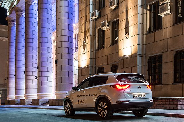 Мені завжди був симпатичний KIA Sportage III, але у нього було як мінімум три недоліки, які не дозволяли назвати його кращим кросовером сегмента С +