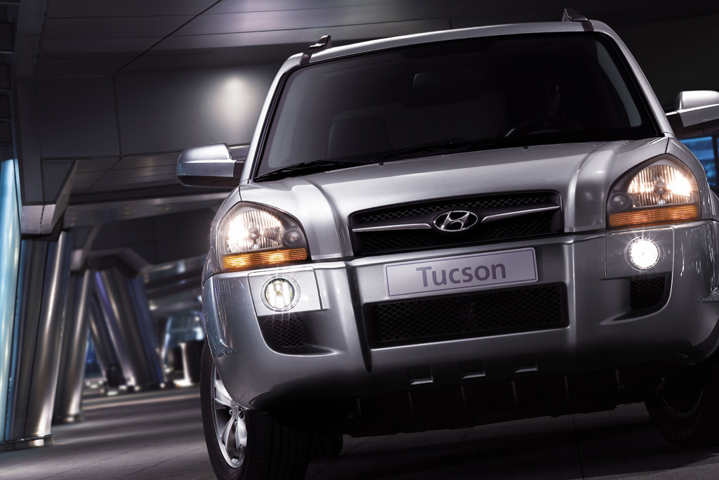 Ціна моделі Hyundai Tucson в моноприводной модифікації з бензиновим 2,0 DOHC (142 к