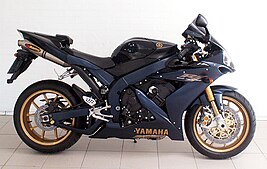 Yamaha YZF-R1   Виробник Yamaha Роки випуску 1998-2018 Тип спорт Двигун Виробник Yamaha Тип 4-тактний   Обсяг   998 см3 Максимальна потужність 200   л